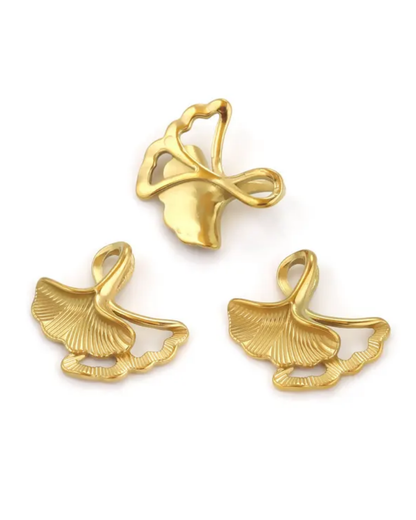 Double Whale Tail Charm