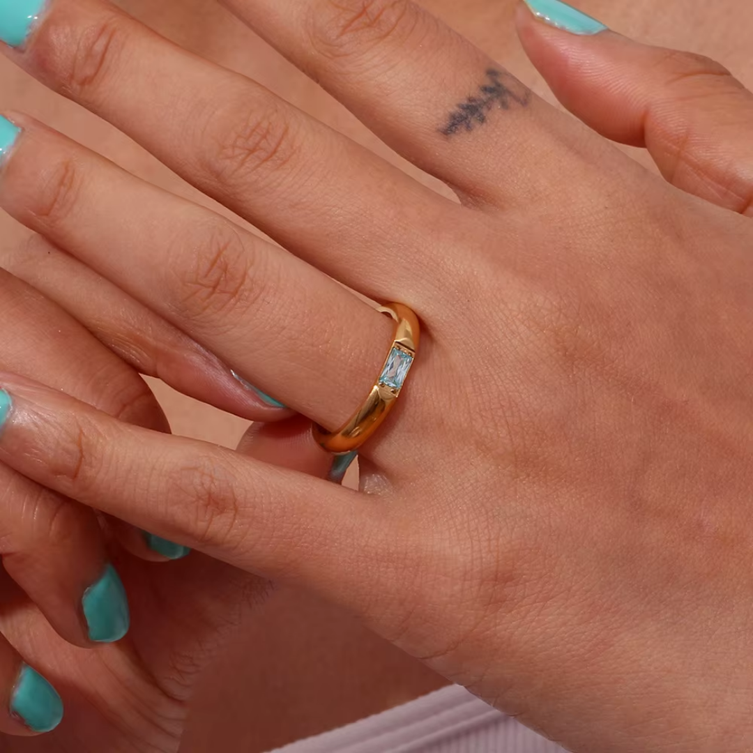 Isla Ring in Aquamarine