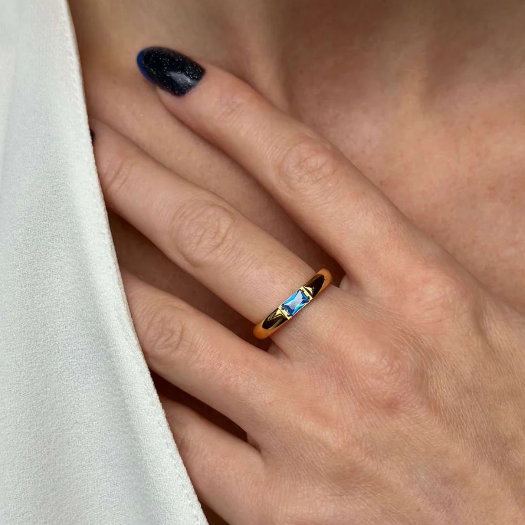 Isla Ring in Aquamarine