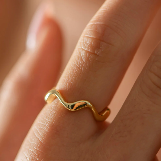 Ripple Gold Ring