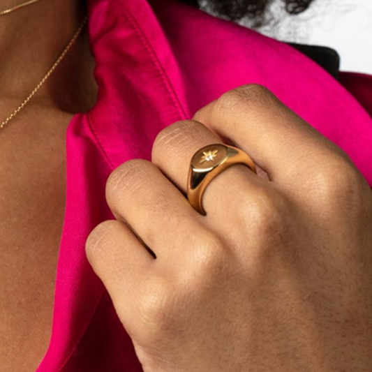 Sol Signet Ring - Gold